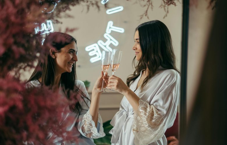 who plans the bridal shower